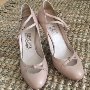 Ferragamo nude heels-8